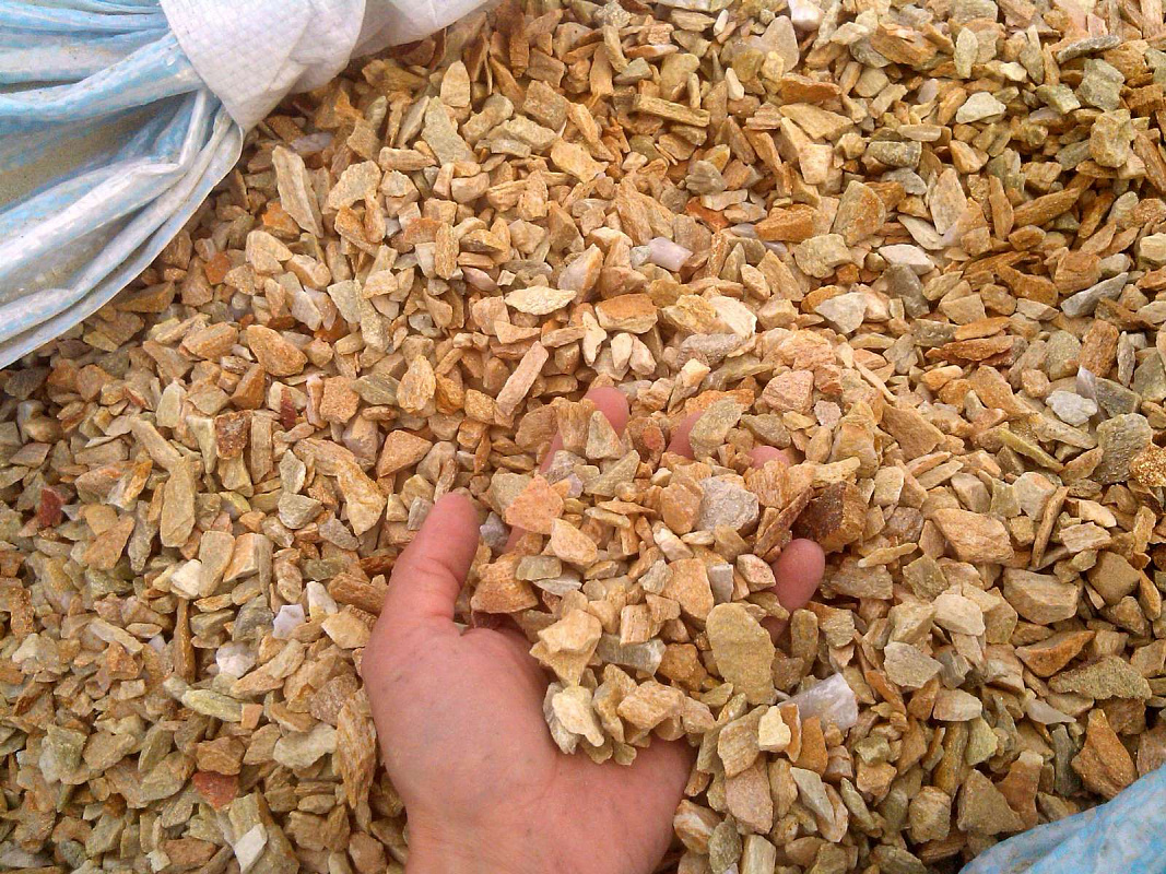 Щебень крошка желтый (ЗЛАТОЛИТ) фр. 5-10 мм.